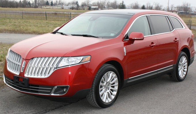 2010_Lincoln_MKT_--_NHTSA_1
